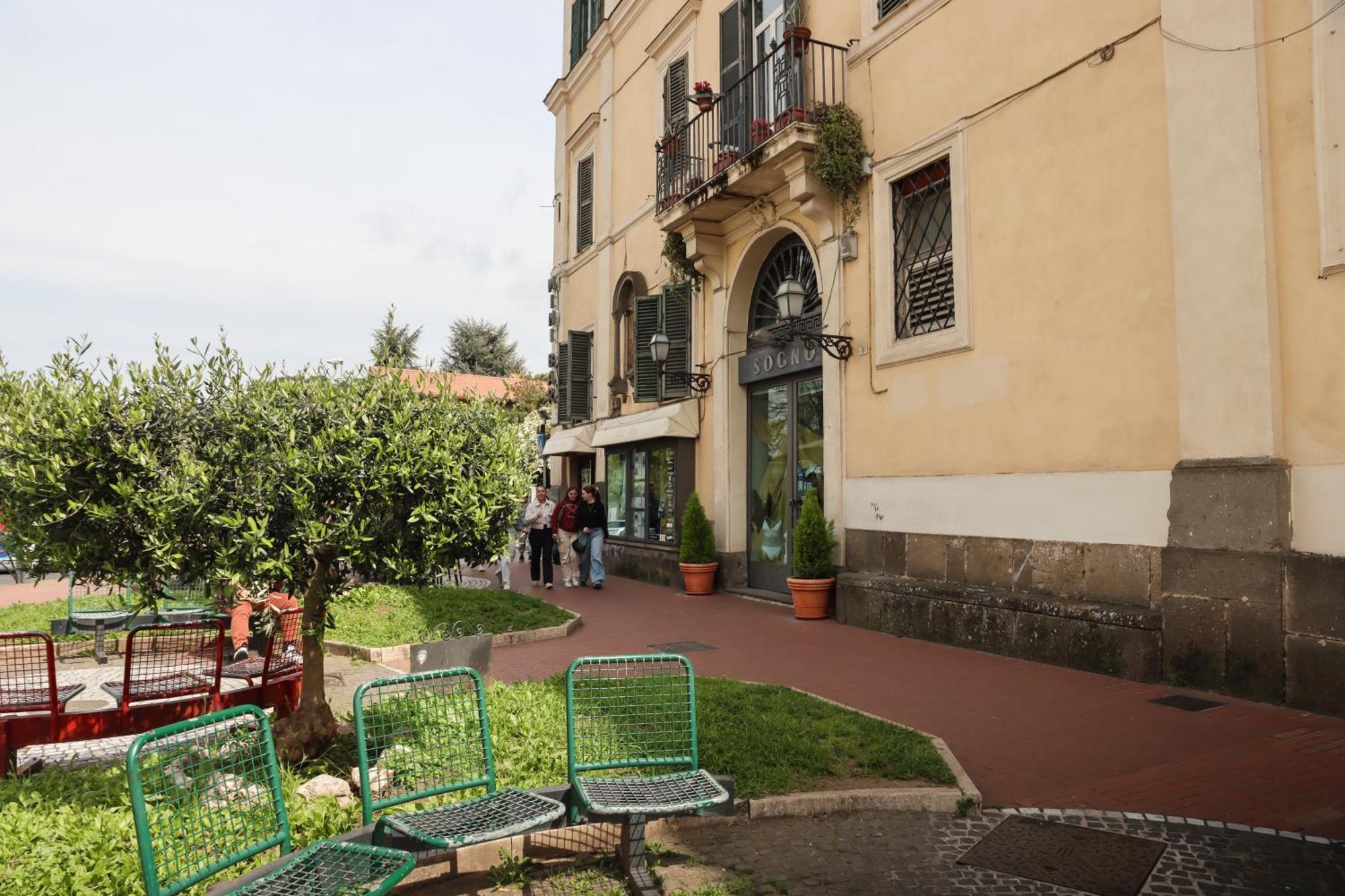 Poppy Loft Apartment Grottaferrata Bagian luar foto