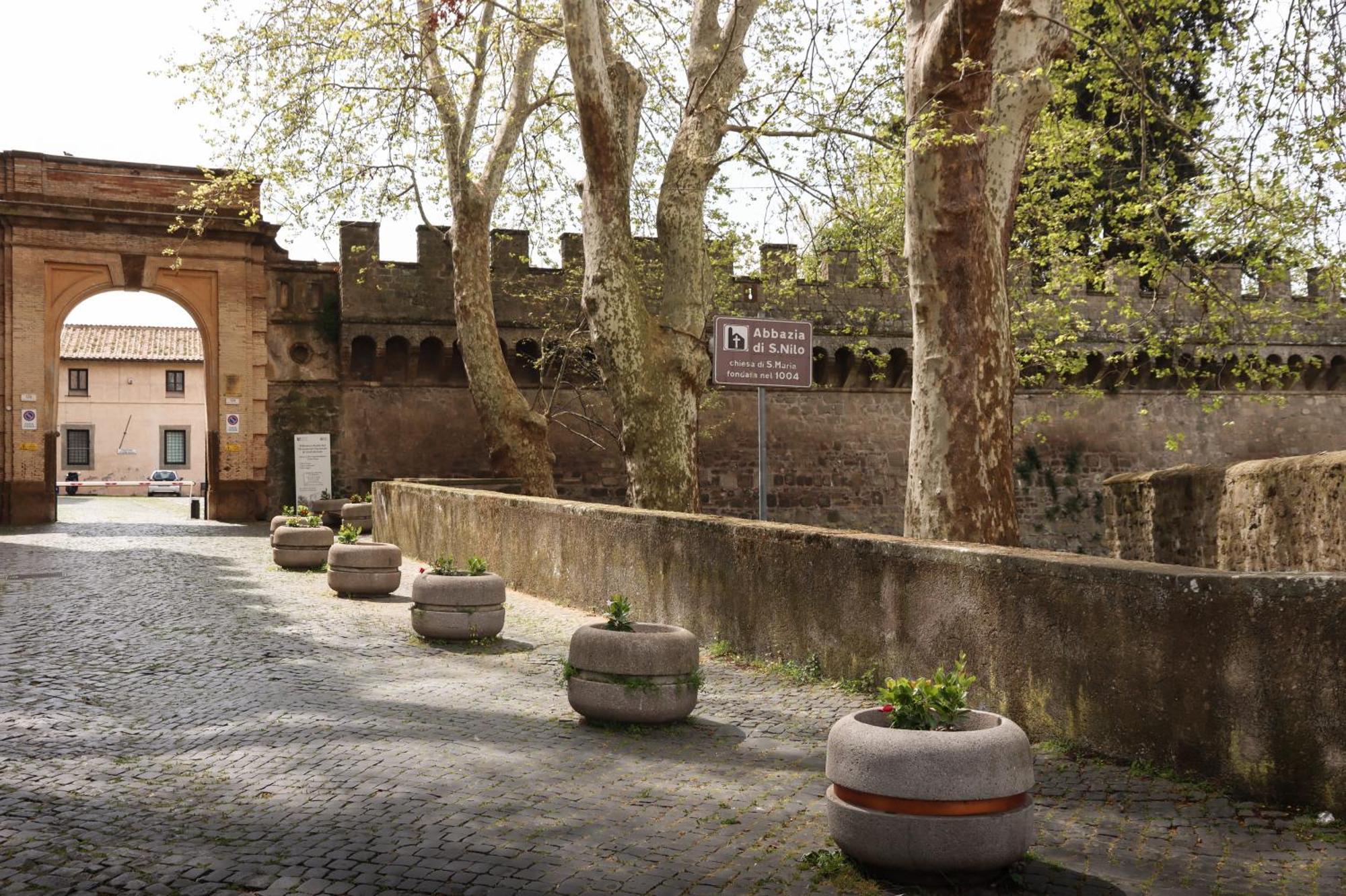 Poppy Loft Apartment Grottaferrata Bagian luar foto